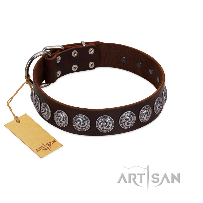"Charming Circles" FDT Artisan Brown Leather Mastiff Collar with Silver-like Studs - Click Image to Close