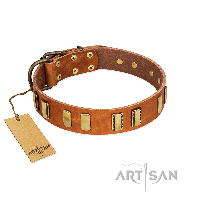 "Olive Slice" FDT Artisan Tan Leather Mastiff Collar with Engraved and Smooth Plates - Click Image to Close