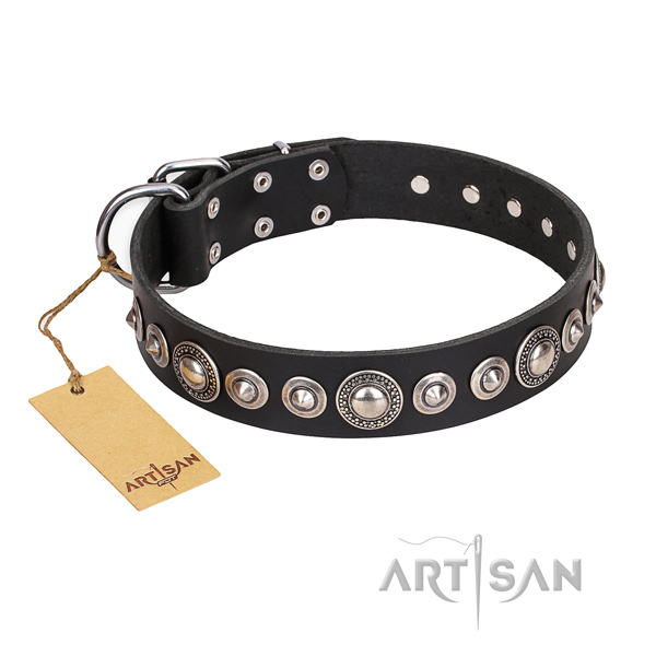 Full grain genuine leather dog collar made of reliable material with rust-proof traditional buckle