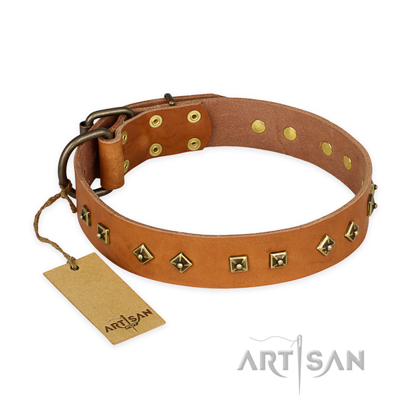 Easy adjustable genuine leather dog collar with corrosion proof D-ring