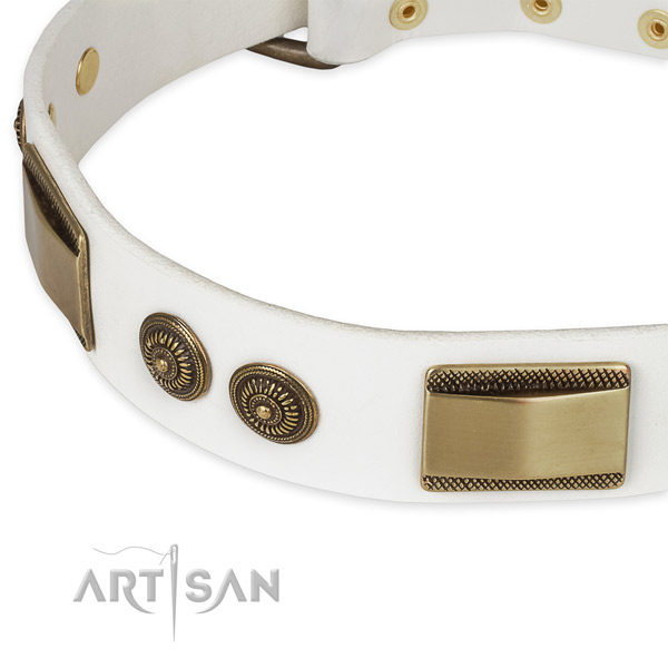 Strong D-ring on full grain leather dog collar for your canine