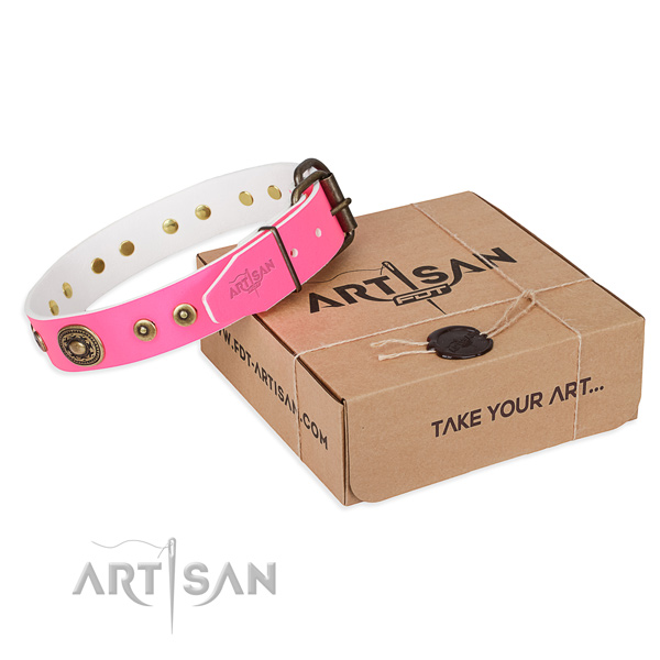 Full grain genuine leather dog collar made of top rate material with durable buckle