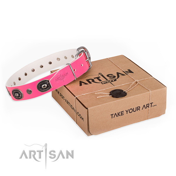 Flexible natural genuine leather dog collar handmade for basic training