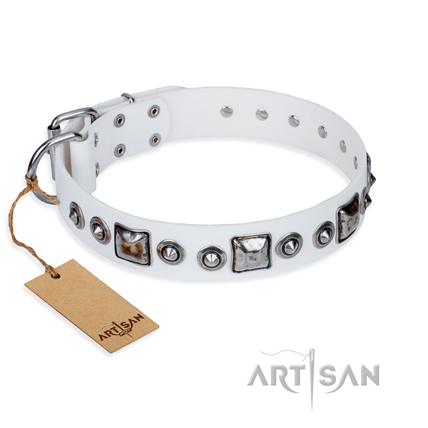 Natural genuine leather dog collar made of soft material with rust resistant D-ring