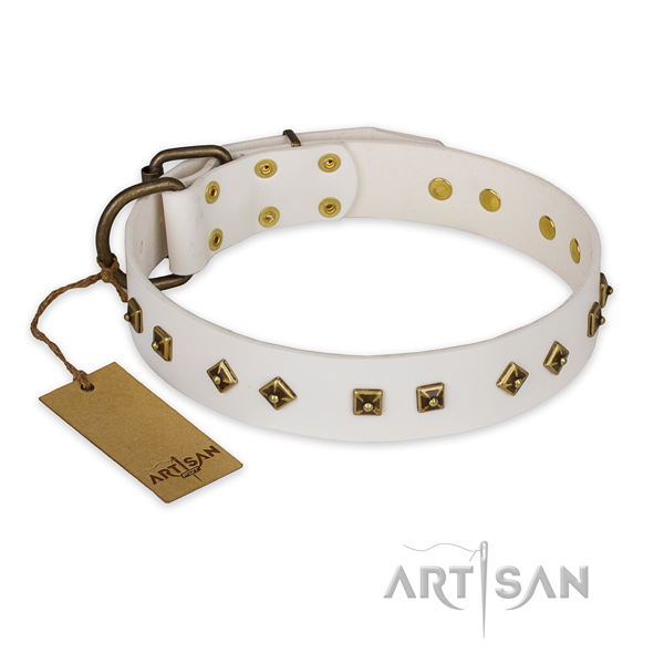 Inimitable leather dog collar with corrosion proof traditional buckle